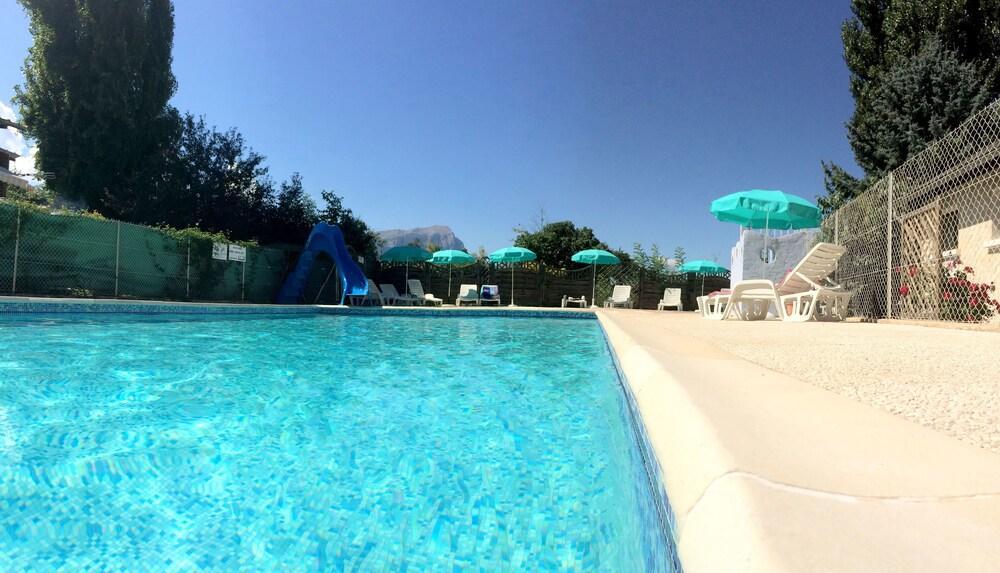 Camping Les Grillons Hotel Embrun Luaran gambar