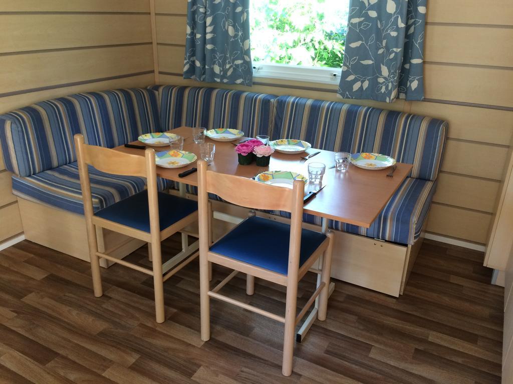Camping Les Grillons Hotel Embrun Luaran gambar