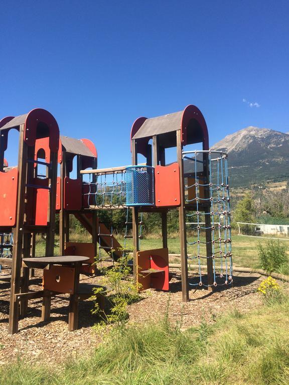 Camping Les Grillons Hotel Embrun Luaran gambar